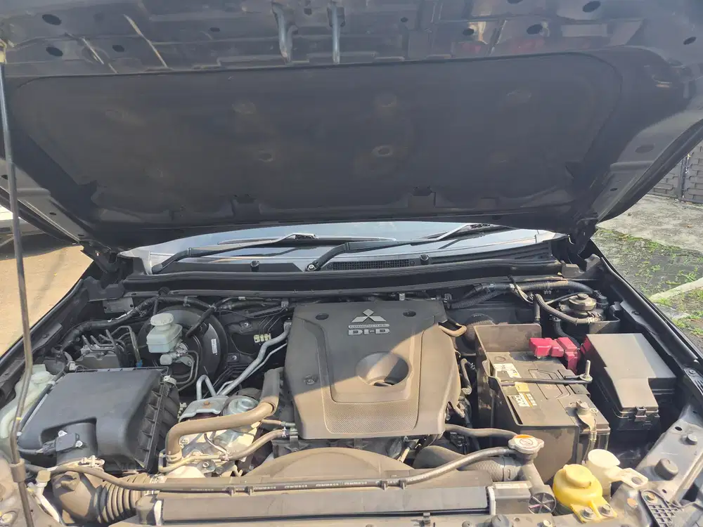 Mitsubishi Pajero Sport Dakar Ultimate 4x2 2019 Diesel