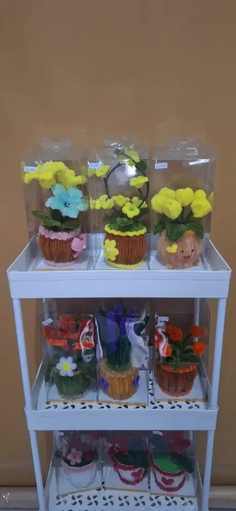 Bunga Hias Kawat Bulu