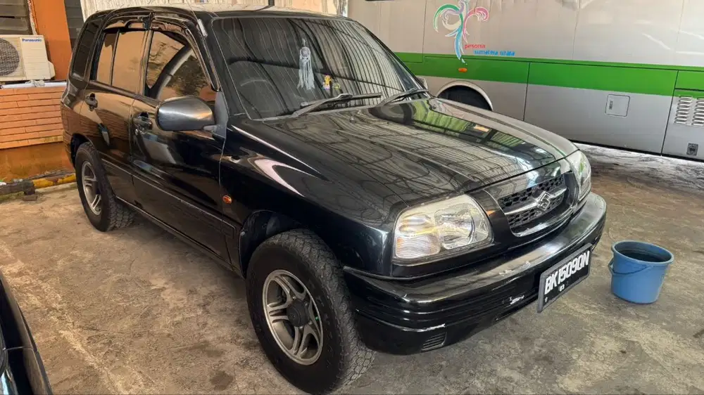 DIJUAL CEPAT SUZUKI ESCUDO 2006 BISA NEGO