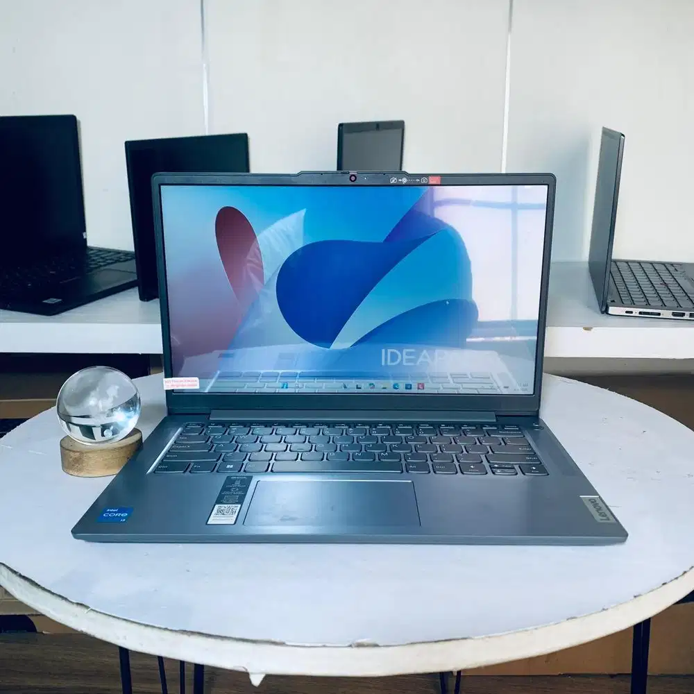 Laptop Lenovo Ideapad 3i | Core i3 gen 13 | Garansi 2028