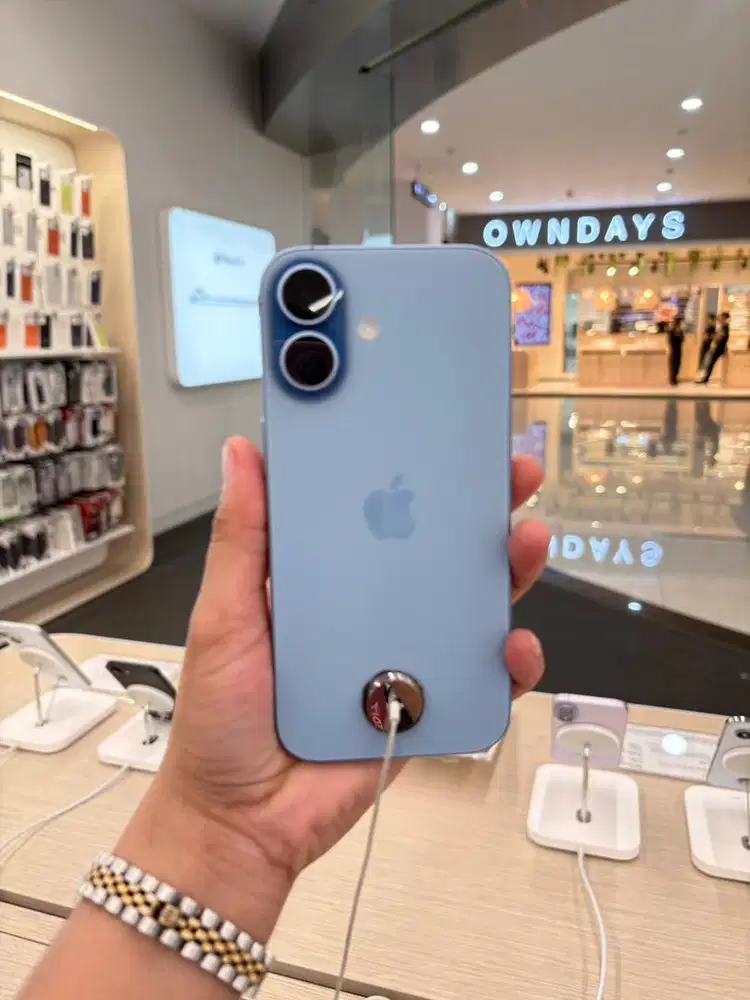 Iphone 17 basic garansi resmi apple