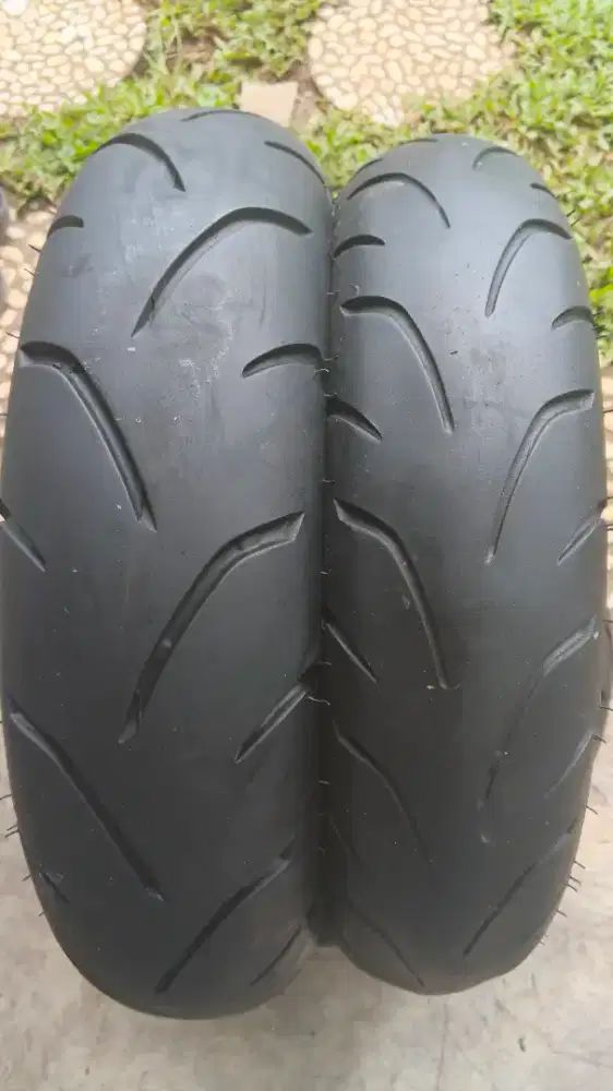 Ban copotan NMAX sepasang ukuran 110/70-130/70 ring 13