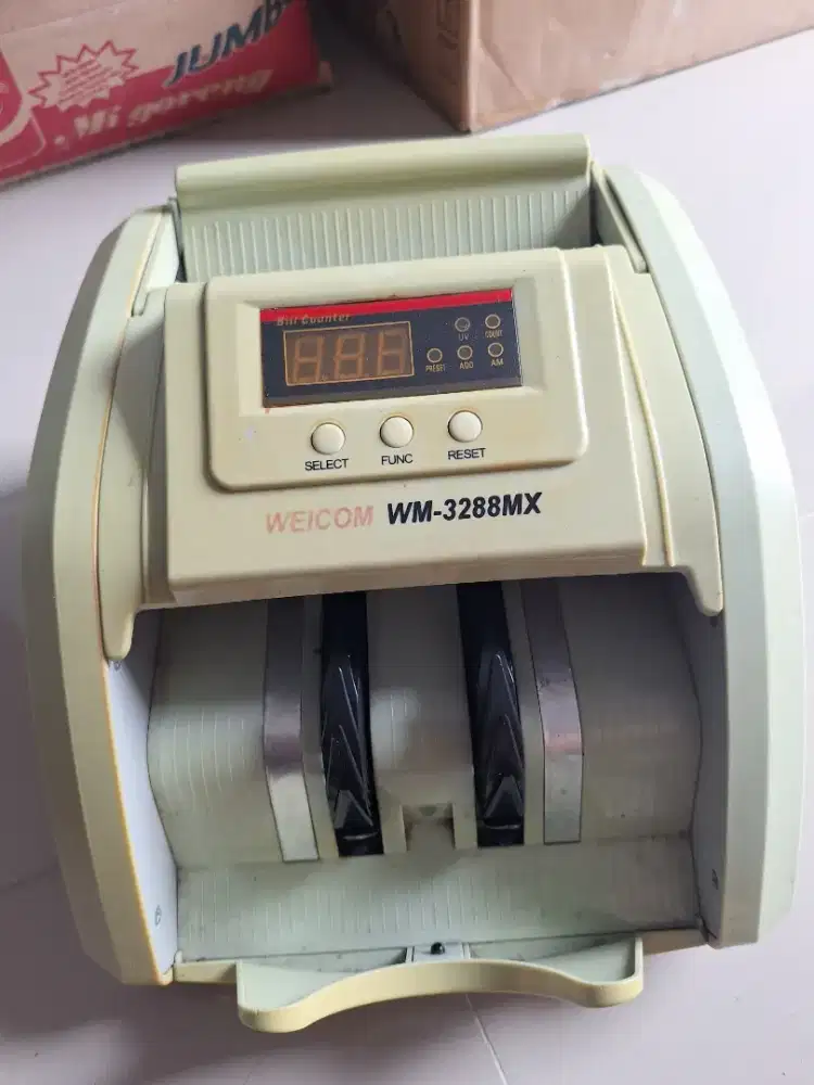 Alat Penghitung Uang