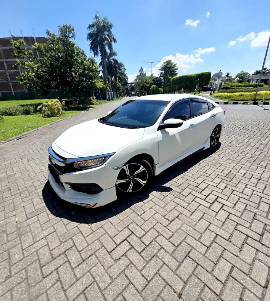 HONDA CIVIC ES SEDAN TURBO 1.5