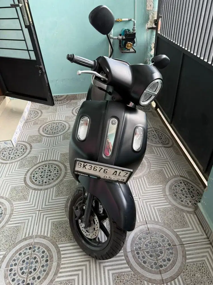 Yamaha Fazzio Hybrid Lux 2024 black matte