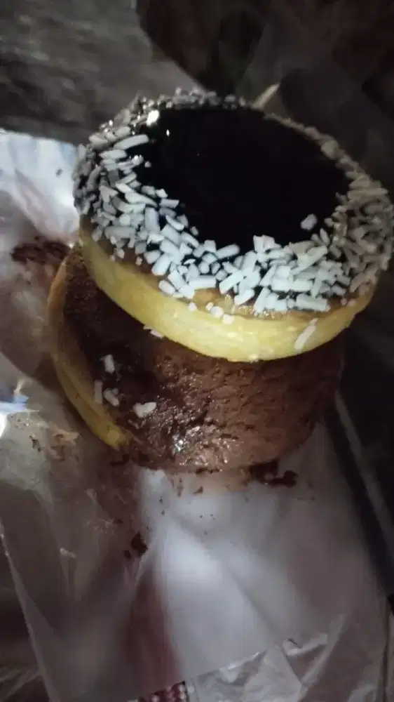 Di cari yang bisa nyanyi dan mau ngamen keliling menyusuri jalanan