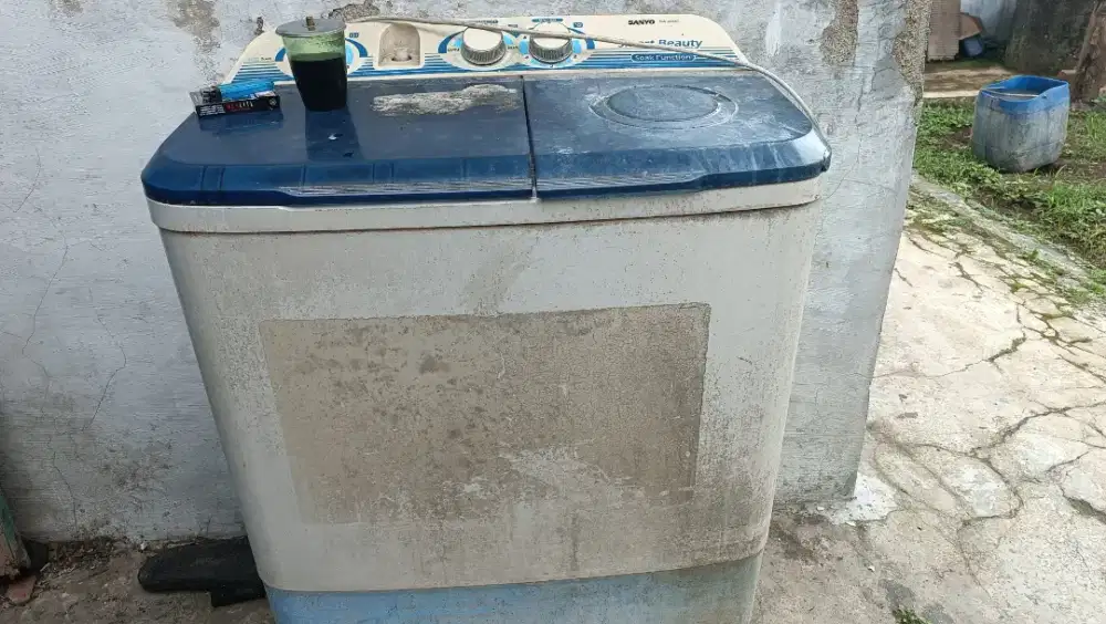 Dijual mesin cuci Sanyo bekas