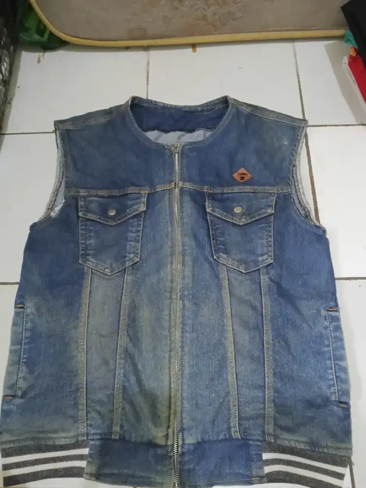 Rompi jeans masih bagus