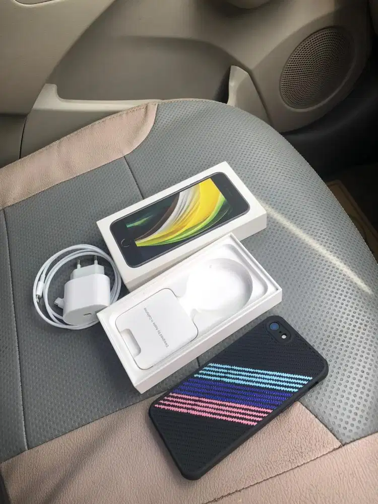 Iphone SE 64gb ibox ios 26