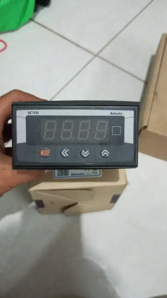 Autonics Multi panel meter MT4W-DV-4N
