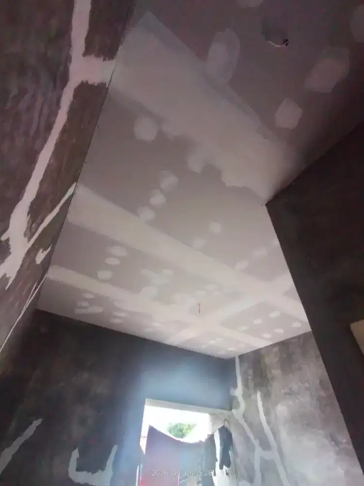 Furniture dekor plafon gypsum kantor siap pasang