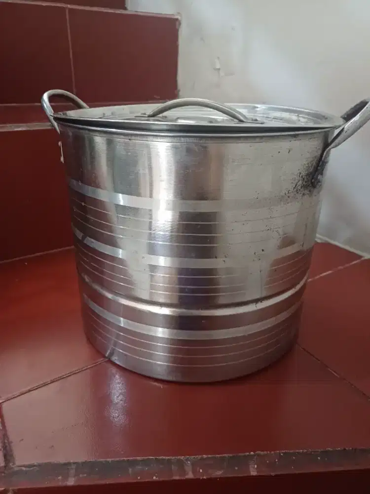 Dandang besar stenistil