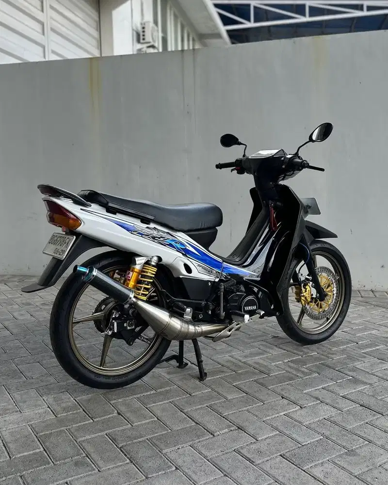 F1ZR 2004 Bisa TT/BT