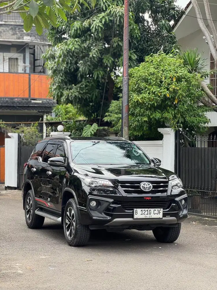 Cash ! Toyota Fortuner TRD sportivo 2019 ! Mulus !