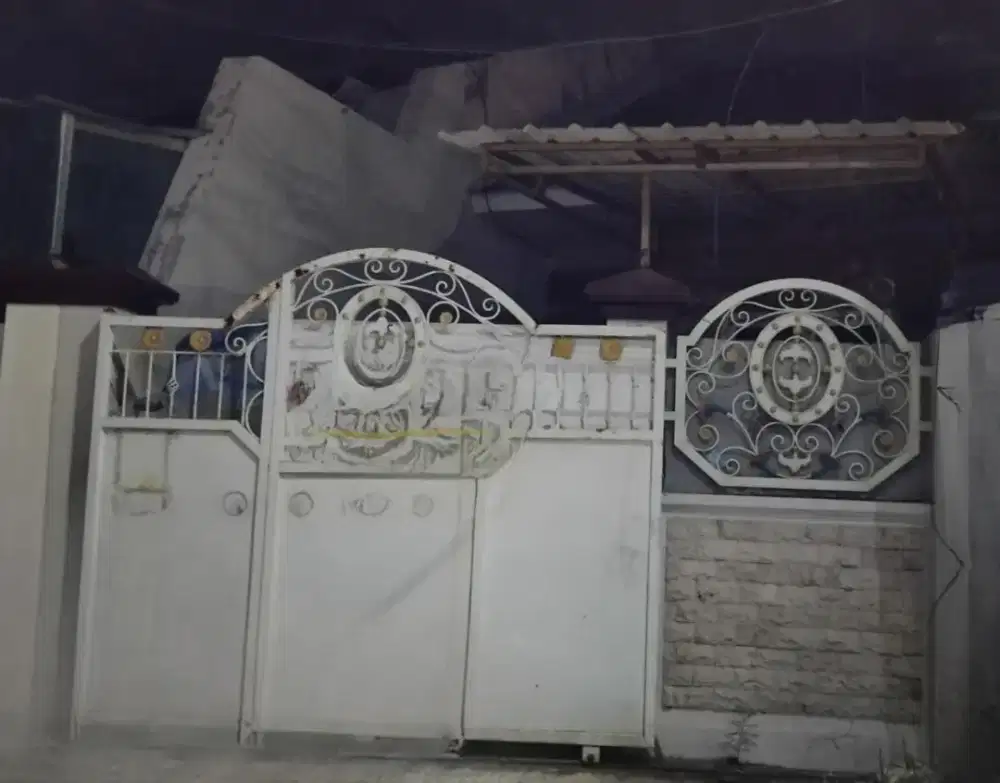 Disewakan Rumah di area Karang 4, Surabaya