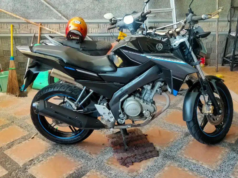 YAMAHA VIXION ADVANCE 2015
