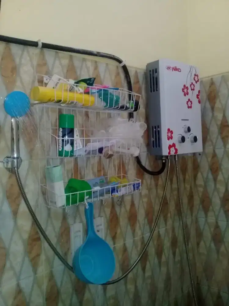 (Pemanas Air Kamar Mandi Merk Niko)