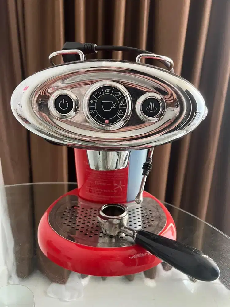 Illy pods machine (mesin espresso)