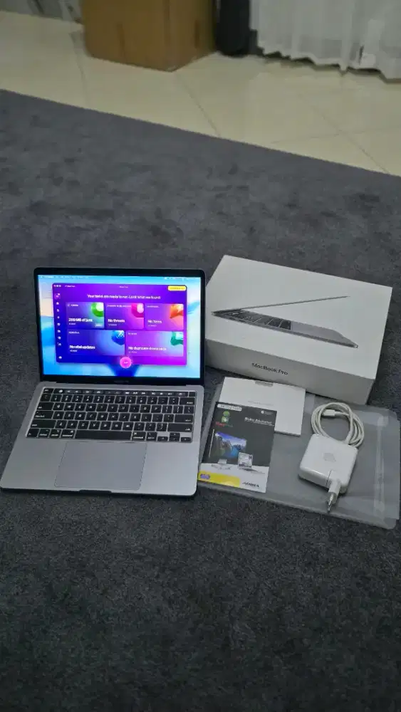 Macbook Pro 2020 i5 16/512gb Resmi Indo