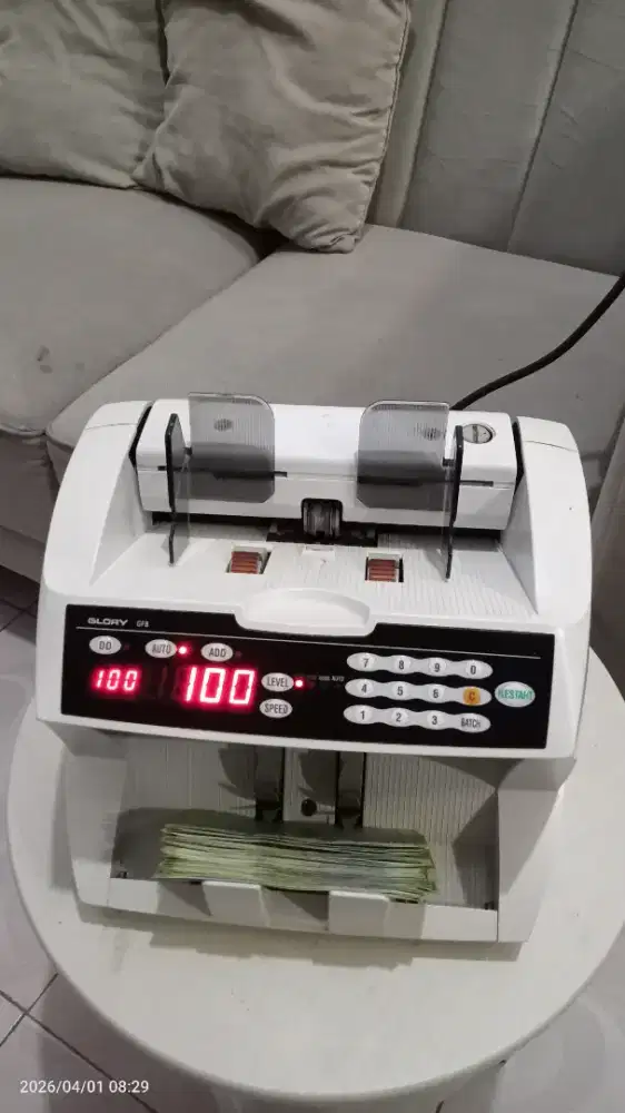 Mesin hitung uang Glory GFB 800