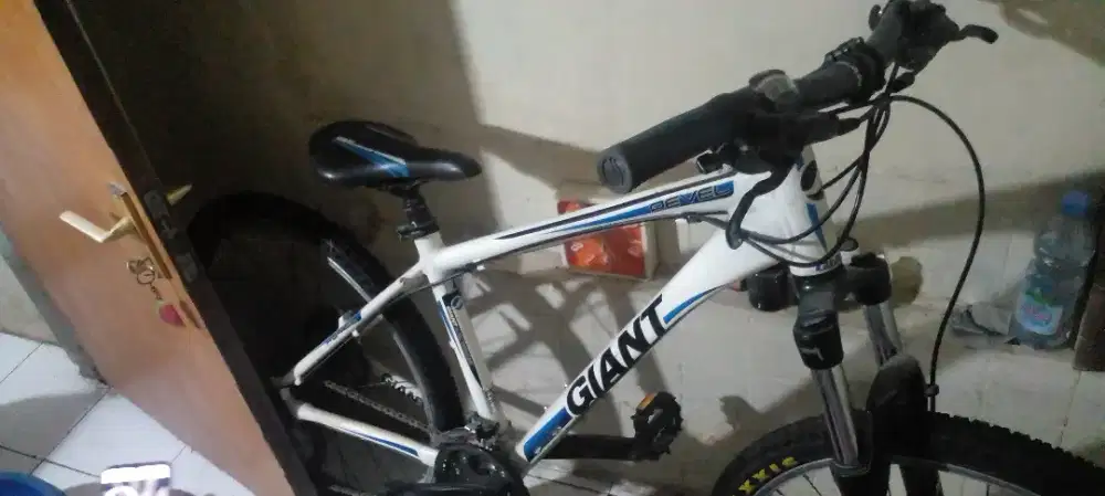 Jual sepeda giant ori