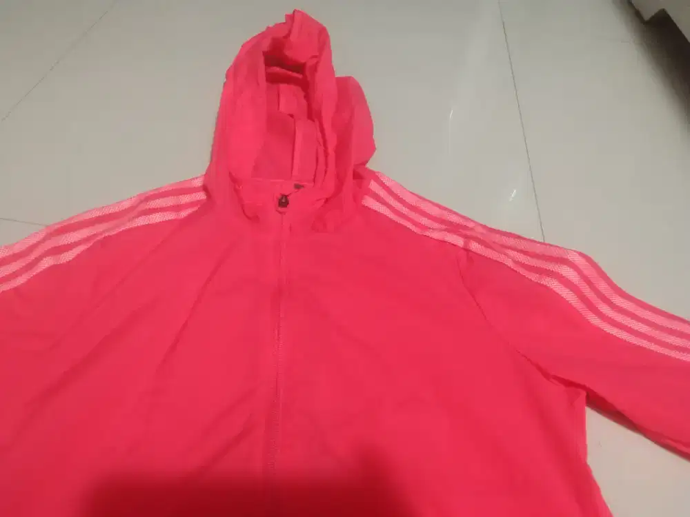 Jual Jersey & Jaket, masih Bagus dan Baru dipakai 2kali .