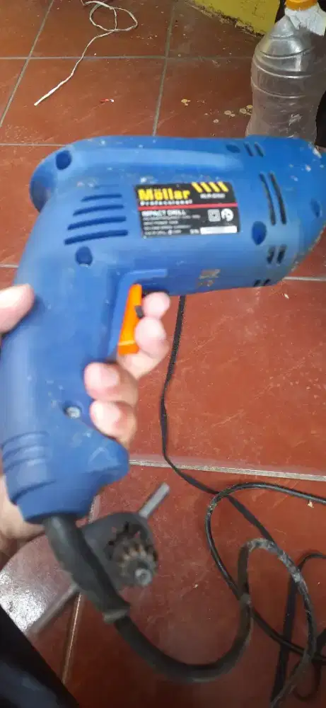 Mesin bor merek Mollar