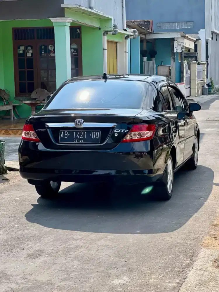 Honda city 1,5 mt 2005