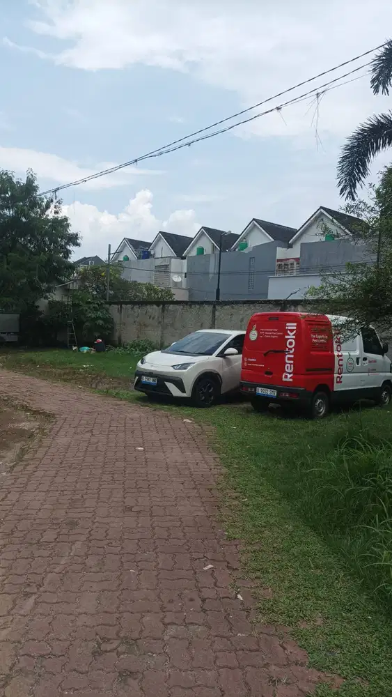 Di jual tanah si atasnya ada kontrakan 12 pintu