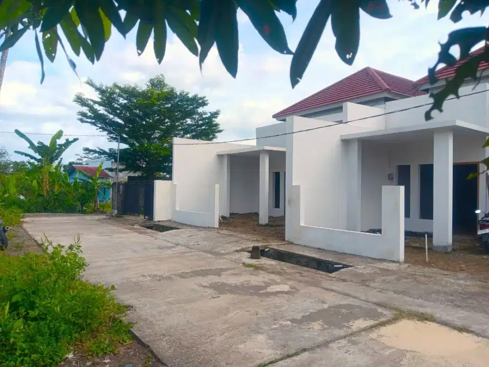 Lokasi Emas! Rumah Custom Desain 4 Menit dari Jakal Km 10