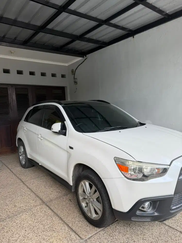 Mitsubishi Outlander 2012 Bensin