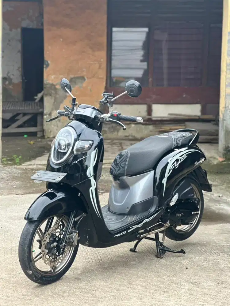 Honda Scoopy 2019