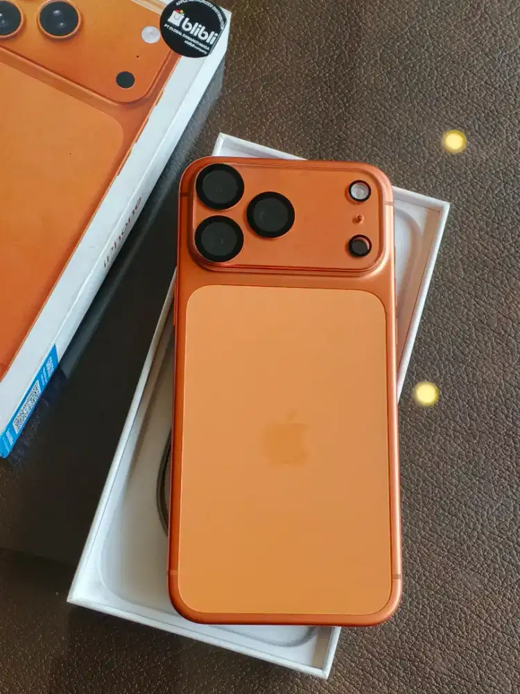 iPhone 17 Pro Max iBoz 256gb Cosmic Orange