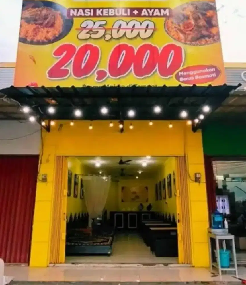 Dibutuhkan waiters pelayan resto