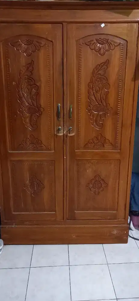 Jual lemari kayu jati