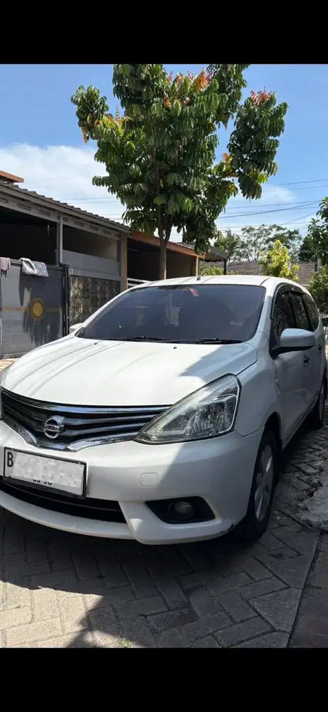 Grand Livina XV AT 2014