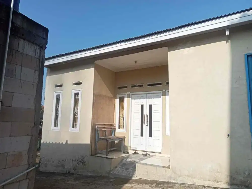 JUAL RUMAH MURAH RUMAH KAMPUNG ADA KIOS NYA COCOK BUAT USAHA LOKASI DI DESA BABAKAN CISEENG