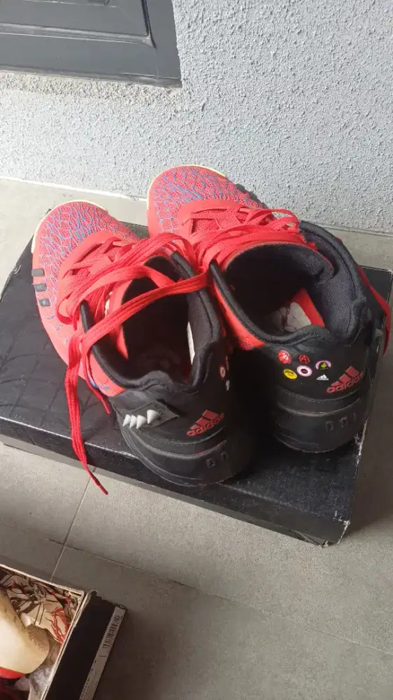 Sepatu Adidas spiderman