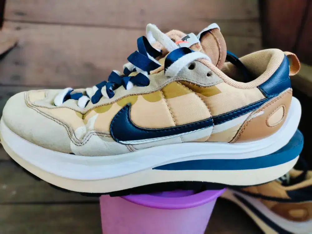Sepatu Nike sacai