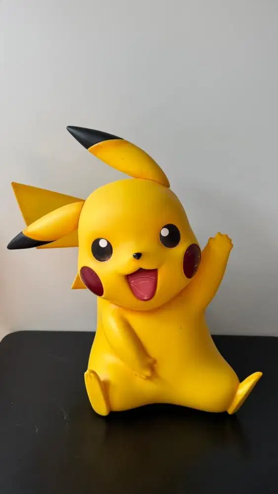 Statue Pokemon Pikachu Life Size 1:1