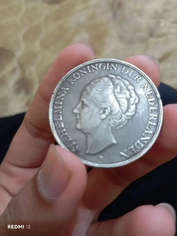 Uang belanda lama 2 ½ gulden tahun 1930