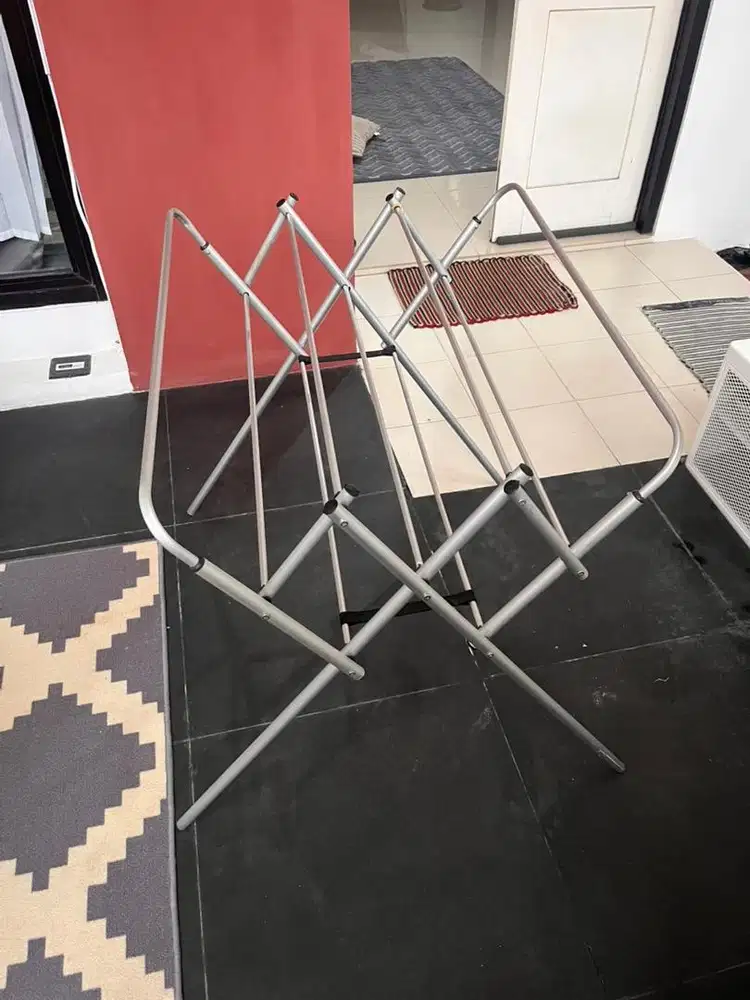 Jemuran Baju Lipat Portable – Kokoh & Hemat Tempat