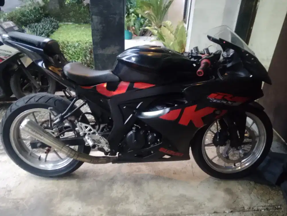 GSX R150 2019 KEYLESS DIJUAL CEPAT!
