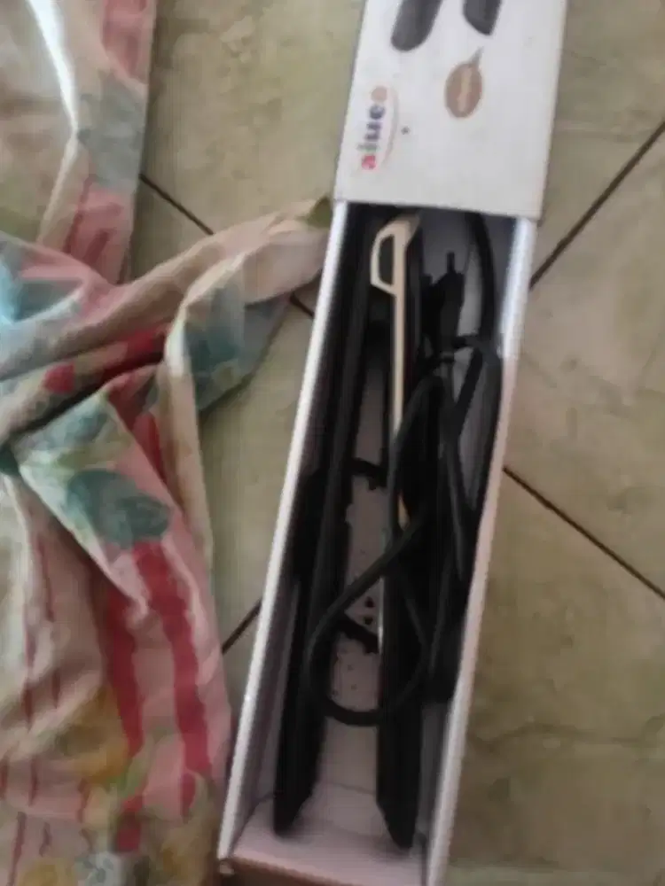 Catokan curly dan lurus