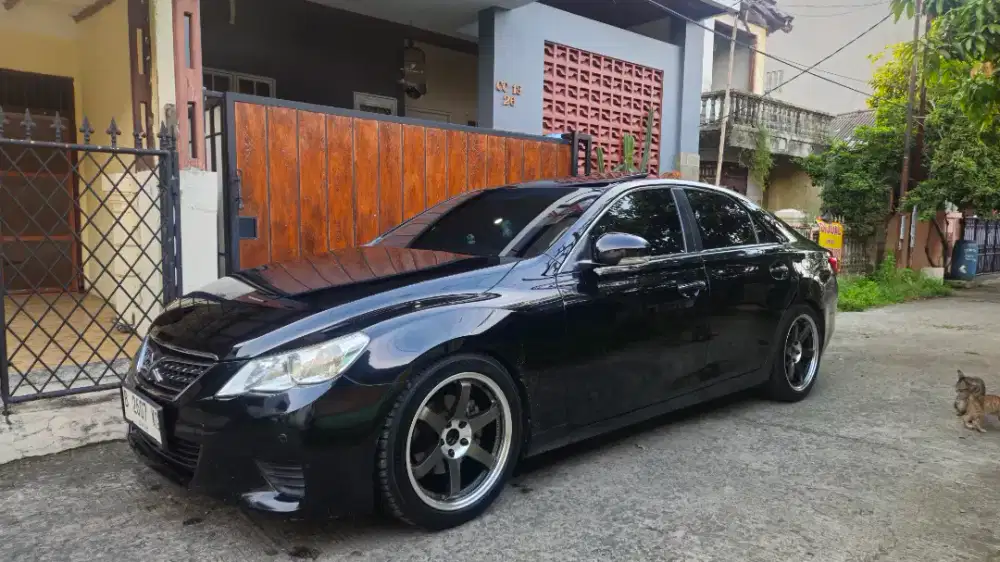 Toyota Mark X 2012