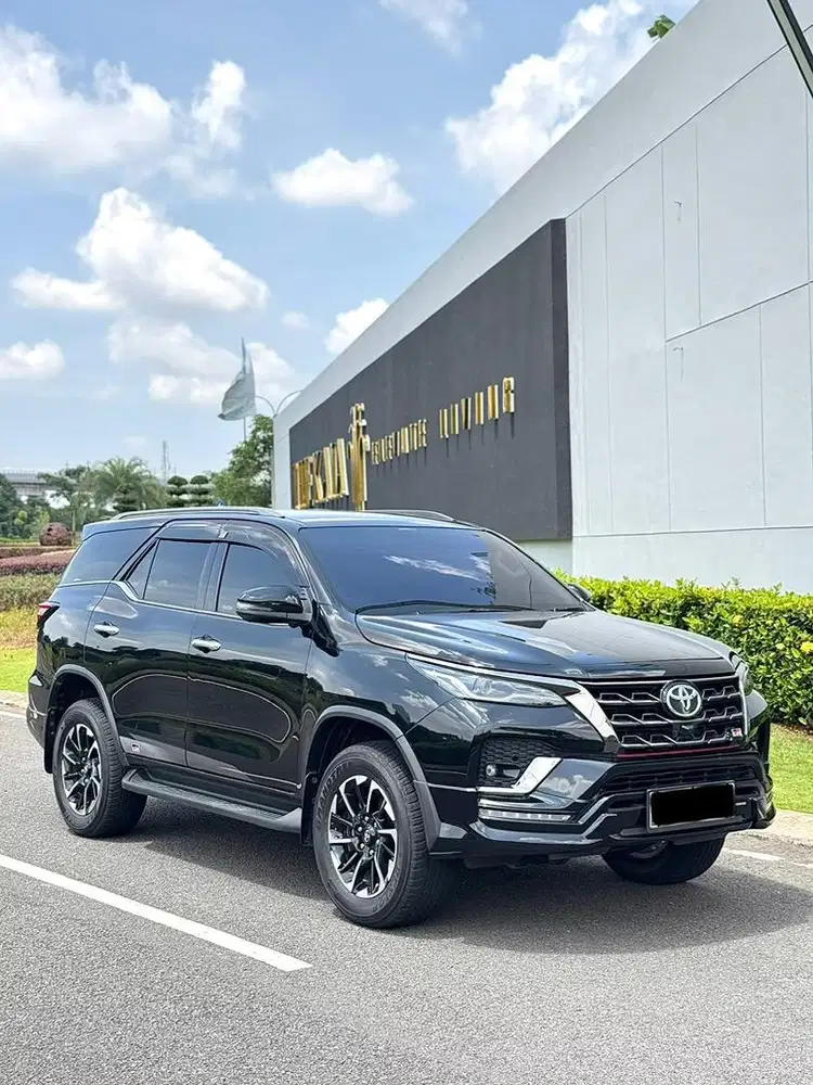 KM LOW ORIGINAL CAT! Toyota Fortuner 2.4 GR A/T 2021