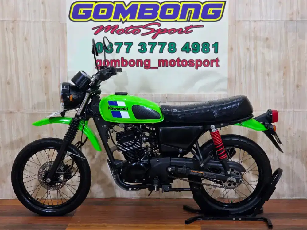 KAWASAKI W175 TR 2023