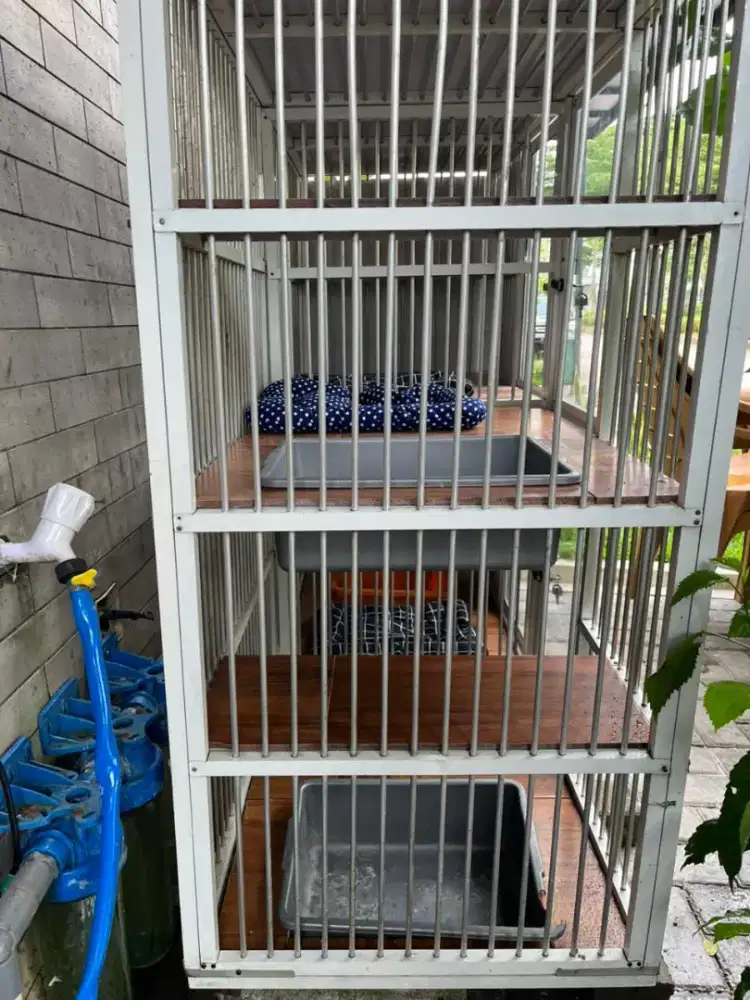 Kandang kucing almunium 4 pintu