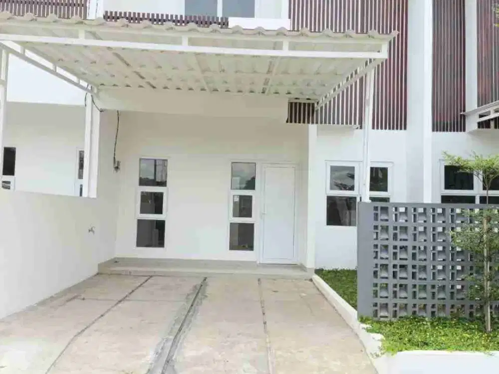 Di jual rumah 2 lantai harga promo