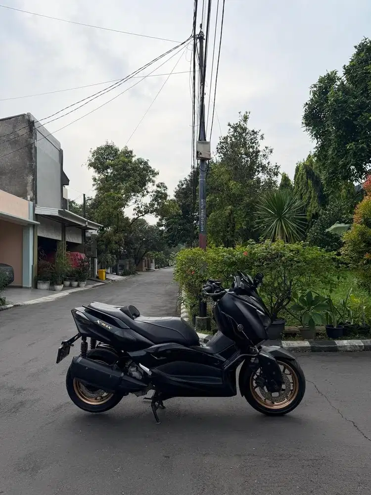 YAMAHA XMAX 2022
